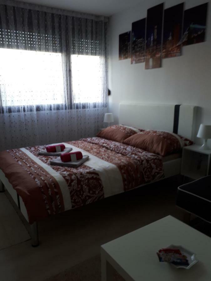 Studio Apartman Marija Zagreb Extérieur photo